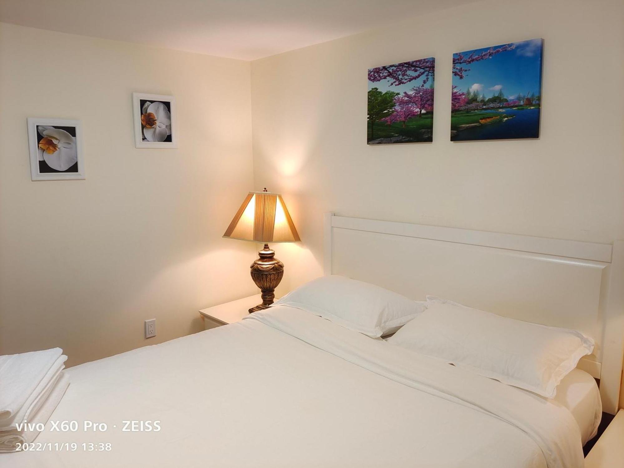 Romantic Homestay Coquitlam Phòng bức ảnh